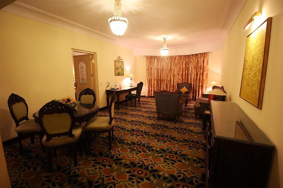 Cama Rajputana Club Resort Abu Zewnętrze zdjęcie